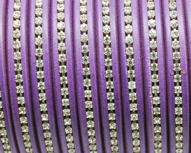 Cuero REGALIZ con strass. Oval 10x6mm . Morado-strass cristal. Calidad superior