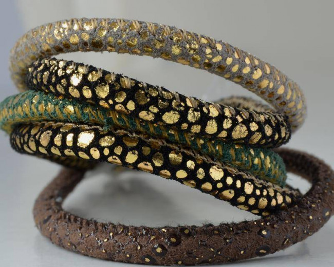 Piel de serraje. Redondo cosido. 4,5mm. MIX. Calidad superior. Tiras de 20cm