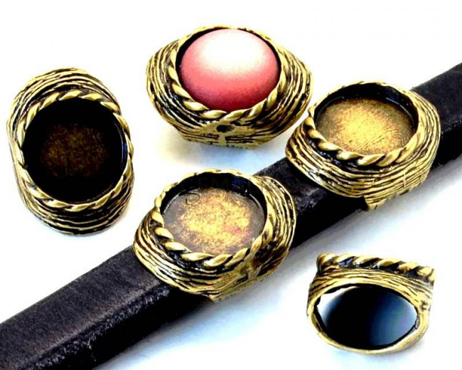 Entrepieza Zamak Regaliz. Interior moneda 12mm. Oro viejo. Int.11x7mm