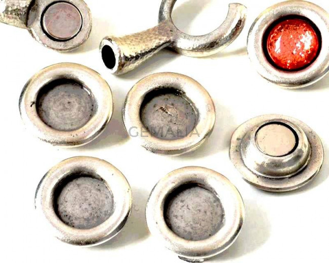 Zamak. Recambio. Moneda. 21mm. Sin piedra.Int.Piedra 12mm.Plata vieja.