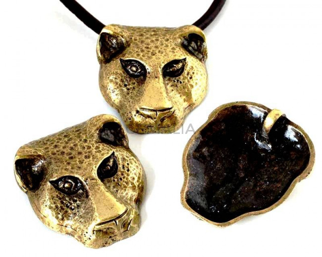 Zamak. Colgante. Pantera. 44x37mm. Oro viejo. Int.4mm