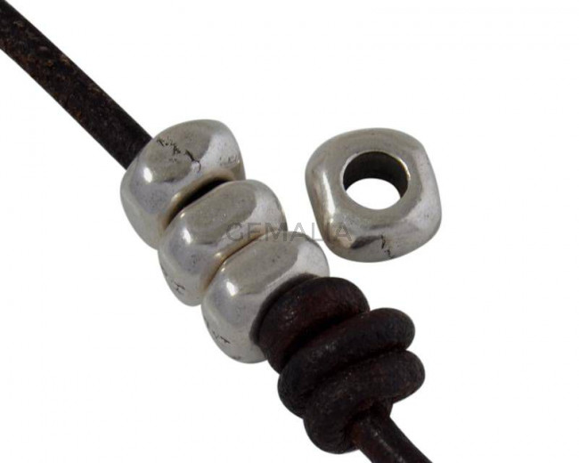 Rondel de Zamak 7x7mm. Plateado. Int.3mm