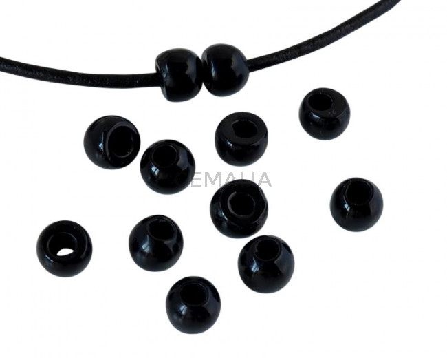 Resina. Bola 7x7x5mm. Negro opaco. Int.3mm aprox. Calidad superior.