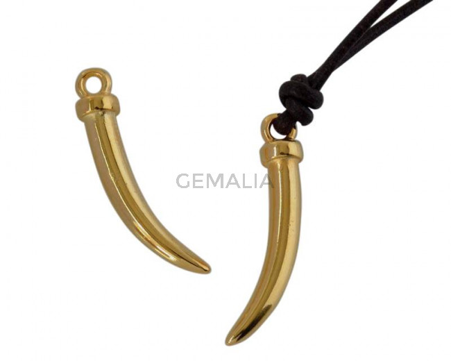 Colgante de Zamak cuerno 24x5mm. Dorado. Int.2mm