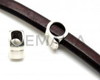 Letra Zamak "Q". Plateado. Int.10x7mm