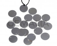 Colgante moneda latón. 10,5x1mm. Plateado. Int.0,8mm.