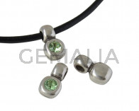 Colgante de SWAROVSKI y Zamak 13x7mm. Plateado-Peridot. Int.3mm
