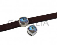 Entrepieza de SWAROVSKI y Zamak. Cuadrado 13x13mm. Plateado. ArmyGreen. Int.10x2,5mm