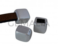 Terminal de Zamak. 4,9x5,8mm. Plateado. Int.3x2mm