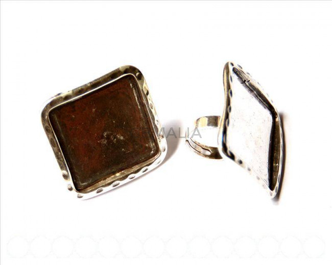 Zamak. Ring. Square. 36mm. Silver color. Inn.17mm.