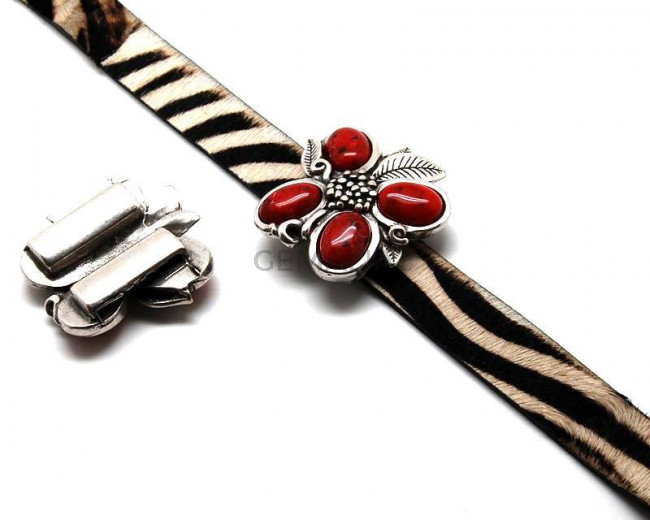 Zamak. Flower. 55x55mm. Red. Inn. 30x3mm.