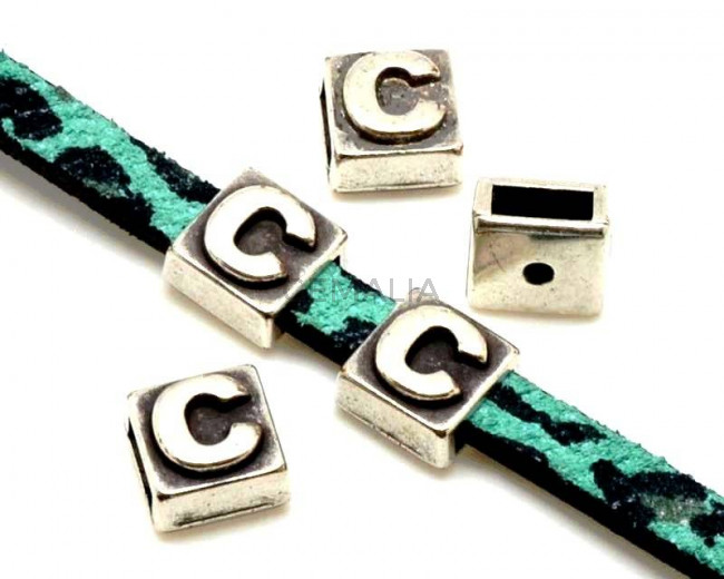 Zamak. Square. 9mm. Letter C . Silver color. Inn.6x2.5mm.