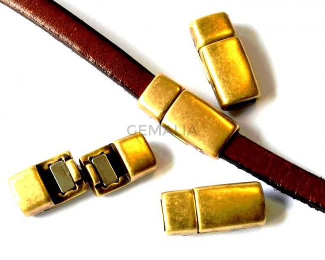 Zamak. Magnetic clasp. 15x7.5mm. Inn.5x2mm.