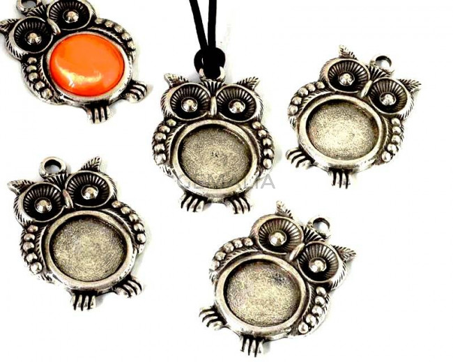 Zamak. Pendant. Owl. 46x33mm. No stone. Inn.stone 20mm.Silver.Inn.4mm.