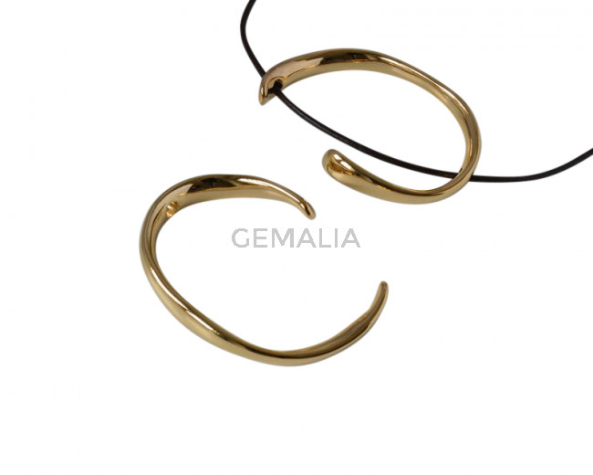 Zamak 60x43mm. 18Kt Gold plated.