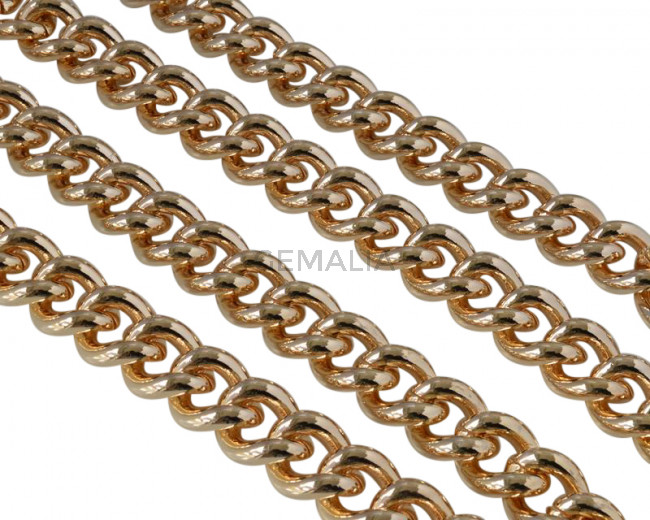 Brass chain 18x15mm. 18Kt Gold plated.