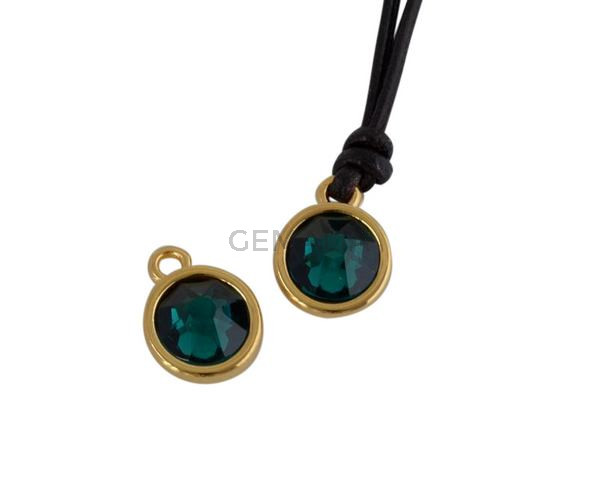 Swarovski and metal pendant coin 9x5x9.5mm. Gold-Emerald. Inn1.8mm