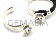 Zamak/Swarovski. Coin 20mm. Silver-crystal. Inn.10x5mm.