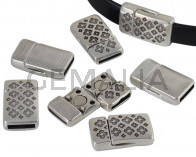 Zamak. Clasp. Flat. 23x13mm. Flowers. Silver. Inn.10x2mm.