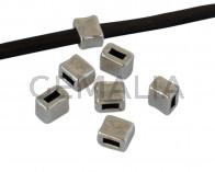 Zamak. Rectangle. 9x7.3mm. Silver. Inn.5x2mm.