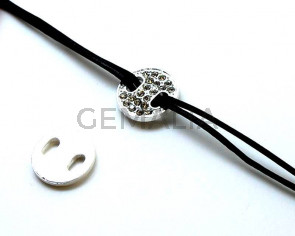 Metal/Rhinestone. Coin. 18mm. Silver color-crystal.