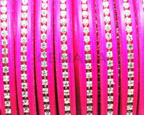 REGALIZ Leather cord with strass. Oval 10x6mm. Fluor.pink-crystal. B.Q.