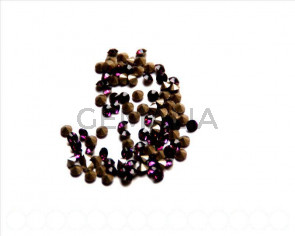 Swarovski. Xilion Chatons 4mm. Amethyst.